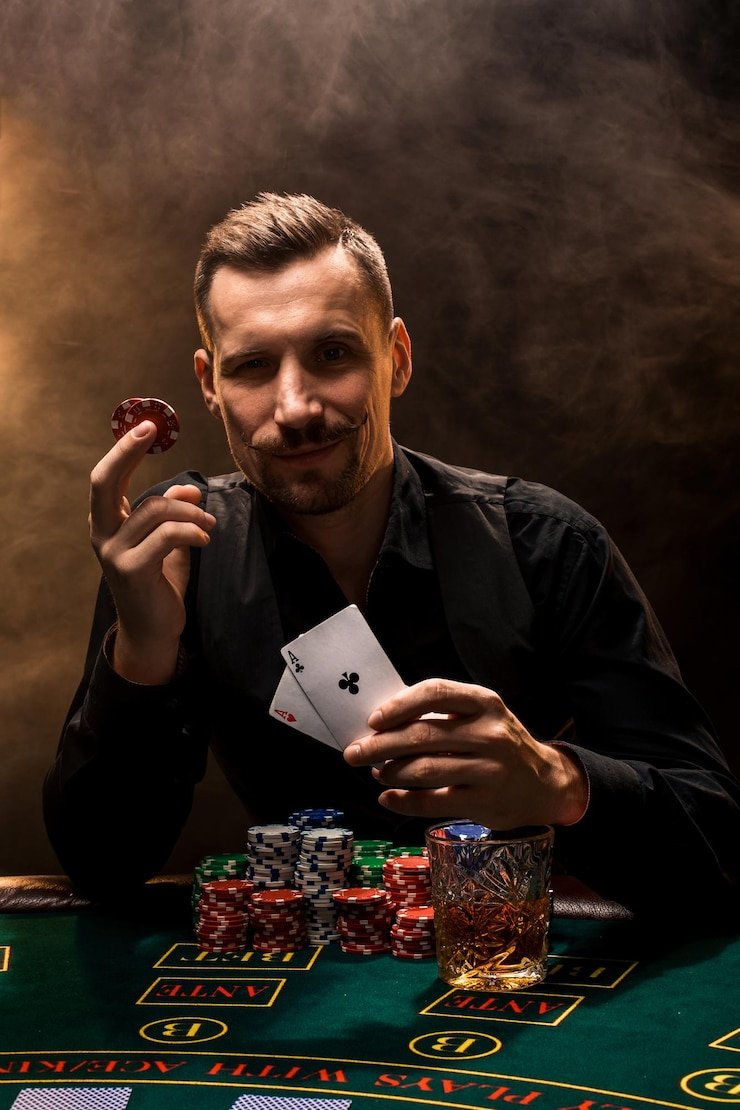 Pengguna mengakses sports betting liga3 melalui perangkat mobile dengan antarmuka modern